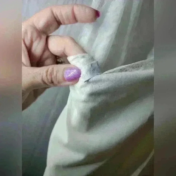 Vintage Lord & Taylor slip size small - Picture 5 of 7